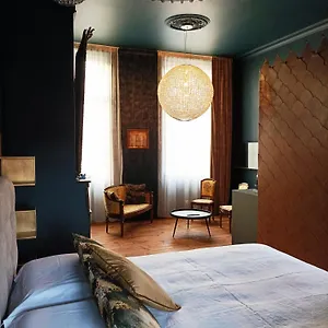 La Maison Du Soleil LʼIsle-Jourdain